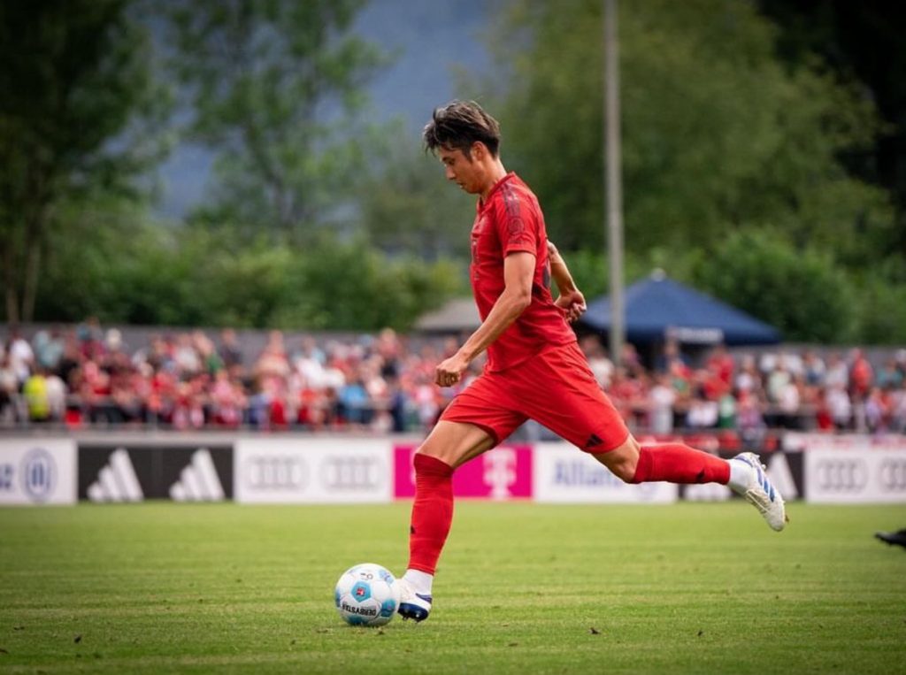 Bayern Munich Defender Hiroki Itō Faces Extended Recovery After Second Metatarsal Surgery