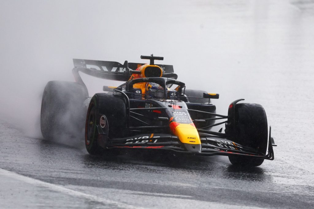 Red Bull's Billion Simulations Fuel Verstappen's Formula 1 Dominance in 2024
