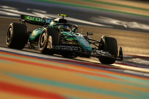 Alonso Rises in Qatar Qualifying, Proving His Confidence Amid Aston Martin's Struggles