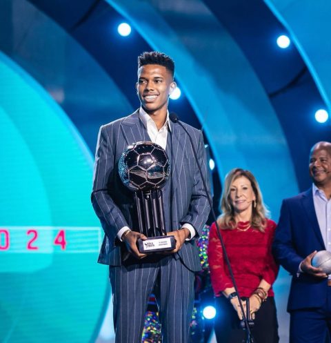 Chelsea's Estevão Prefers No. 10 Role but Remains Versatile