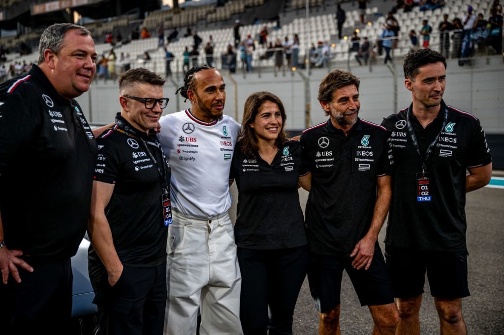 Lewis Hamilton Bids Farewell to Mercedes in Emotional Farewell Tour