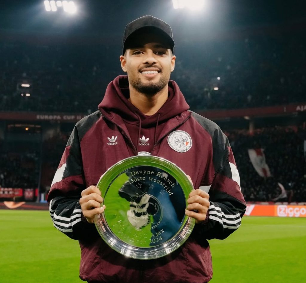 Ajax Rejects Initial AS Roma Bid for Devyne Rensch: Negotiations Ongoing
