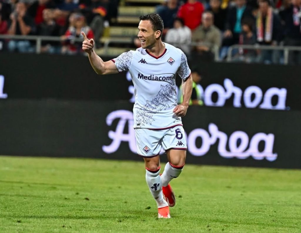 Arthur Melo Set to Join Girona, Advancing Over Santos' Interest