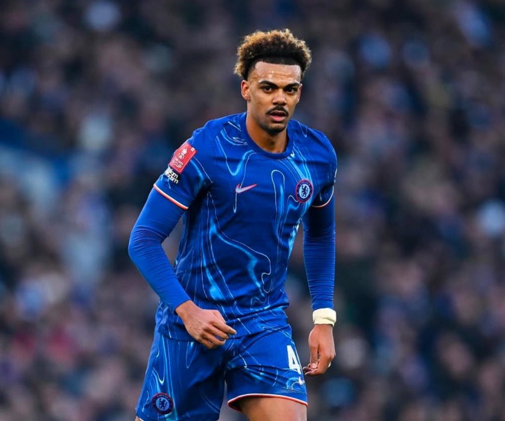 Borussia Dortmund Eyes Renato Veiga as Chelsea Considers Deal