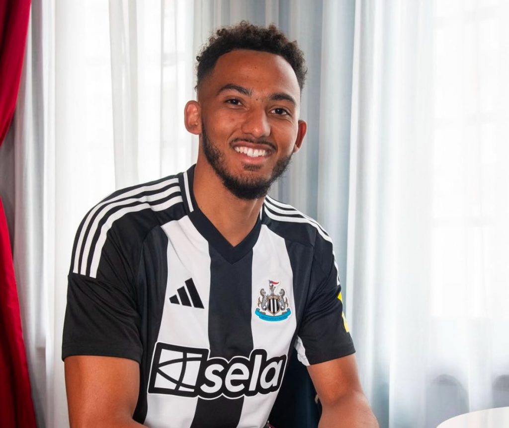 Juventus Pursues Lloyd Kelly as Defensive Reinforcement Amidst Newcastle and Fenerbahçe Negotiations