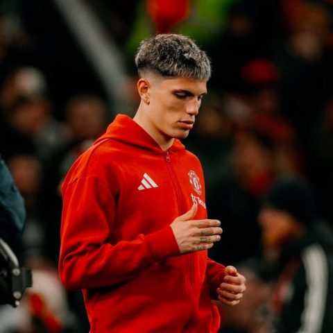 Marcus Rashford Missing from Manchester United Bench Amid Growing Transfer Speculations