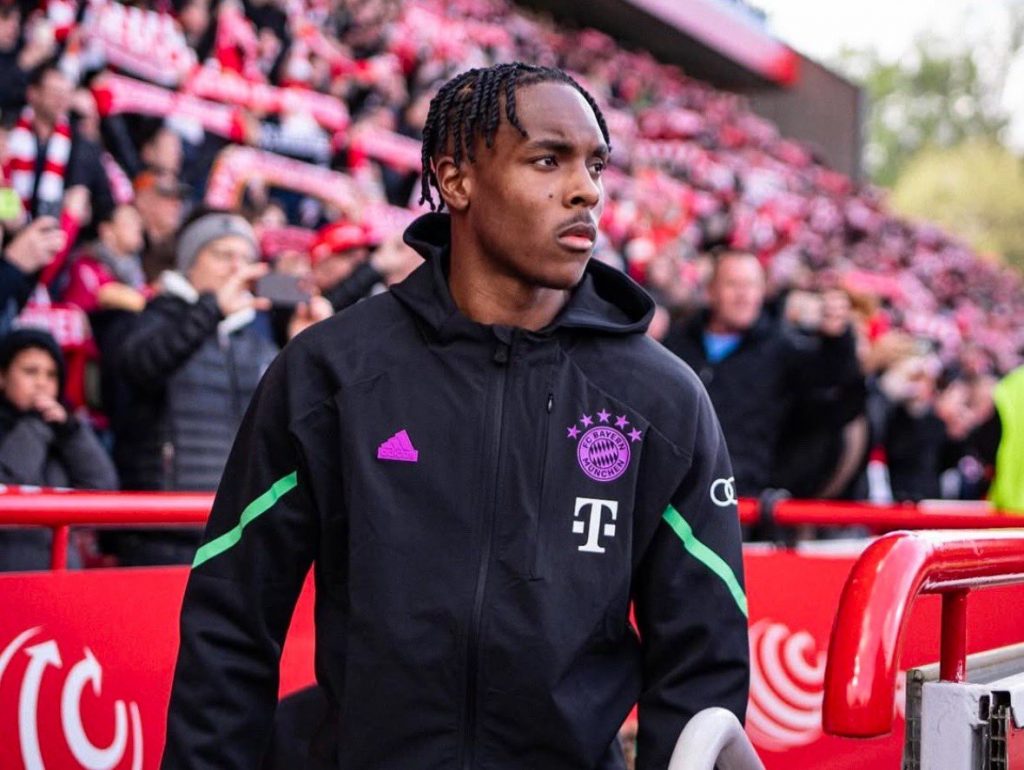 Mathys Tel's Future at Bayern Munich Under Scrutiny Amidst Chelsea Interest