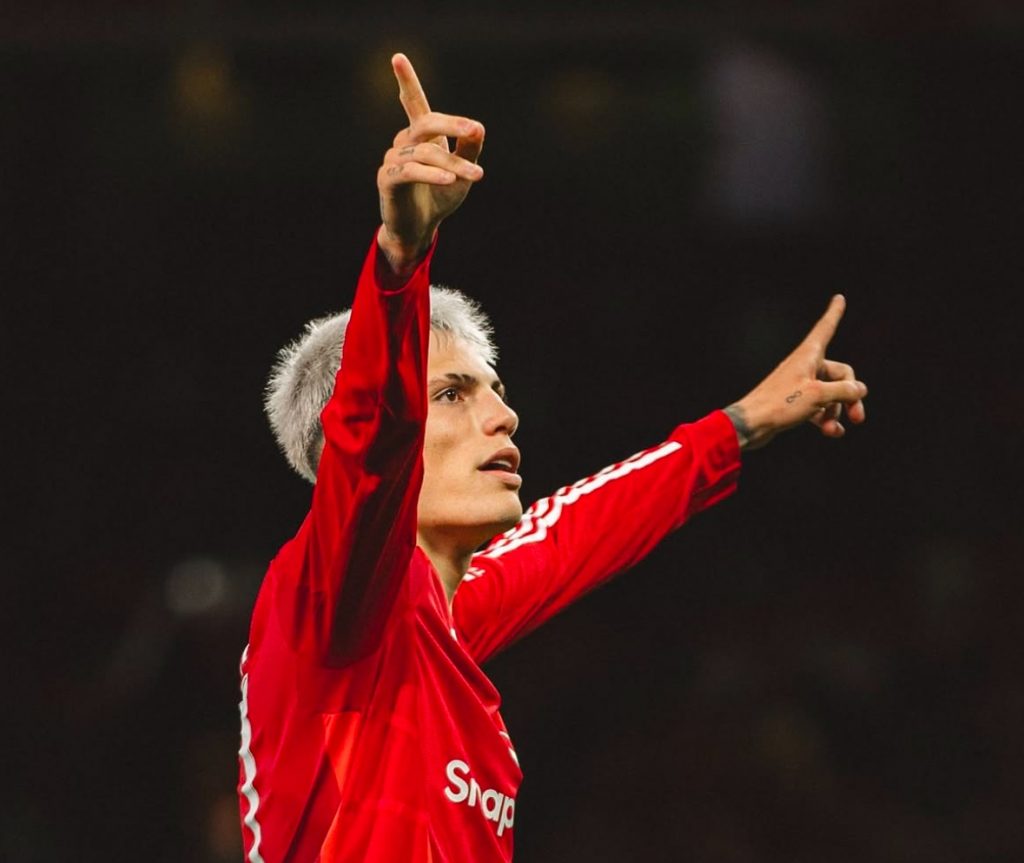 Napoli Makes Bold €50m Bid for Alejandro Garnacho as Chelsea Contemplates Their Move