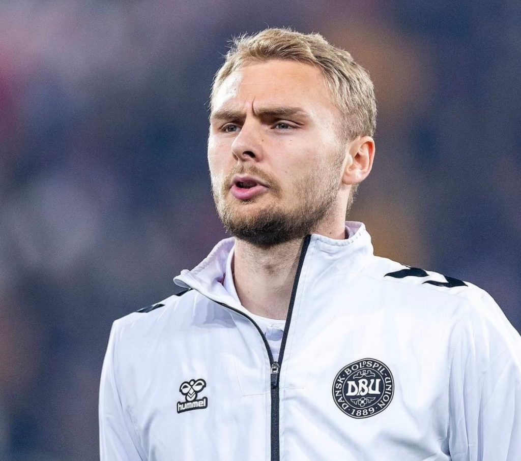Napoli Target Victor Nelsson Amidst Defensive Reshuffle; Villarreal Eye Rafa Marín