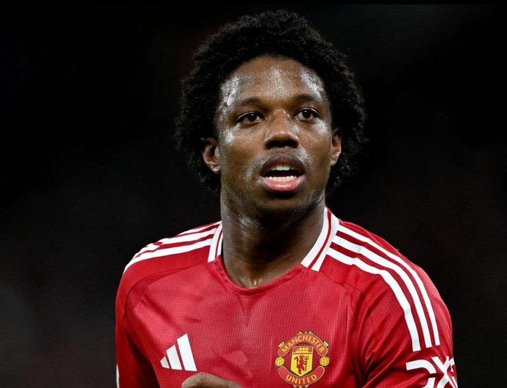 Tyrell Malacia's Potential Loan Move Amid Patrick Dorgu's Arrival to Manchester United