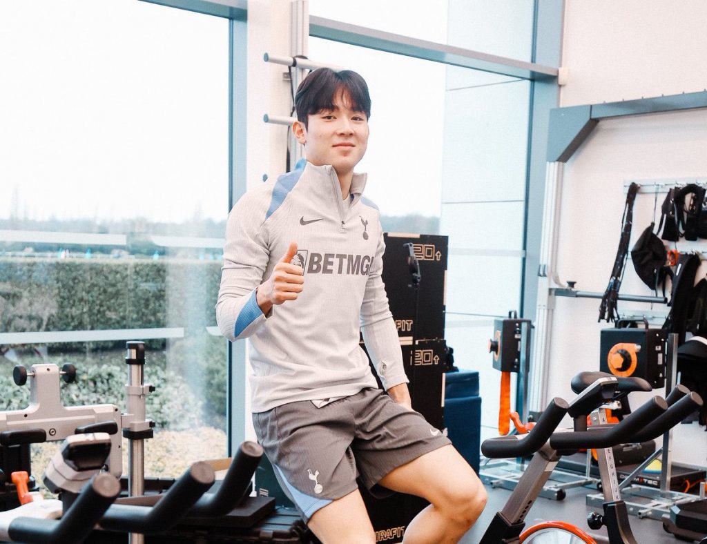 Tottenham's Yang Min-hyeok Set for Loan Move to QPR