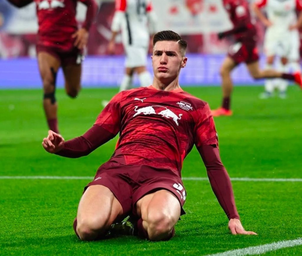 Benjamin Šeško Shines as He Reaches 100 Goals for Club and Country