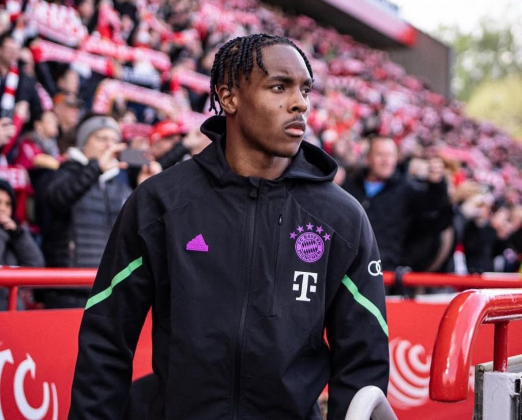 Mathys Tel's Future Hangs in the Balance: Bayern Munich or Manchester United?