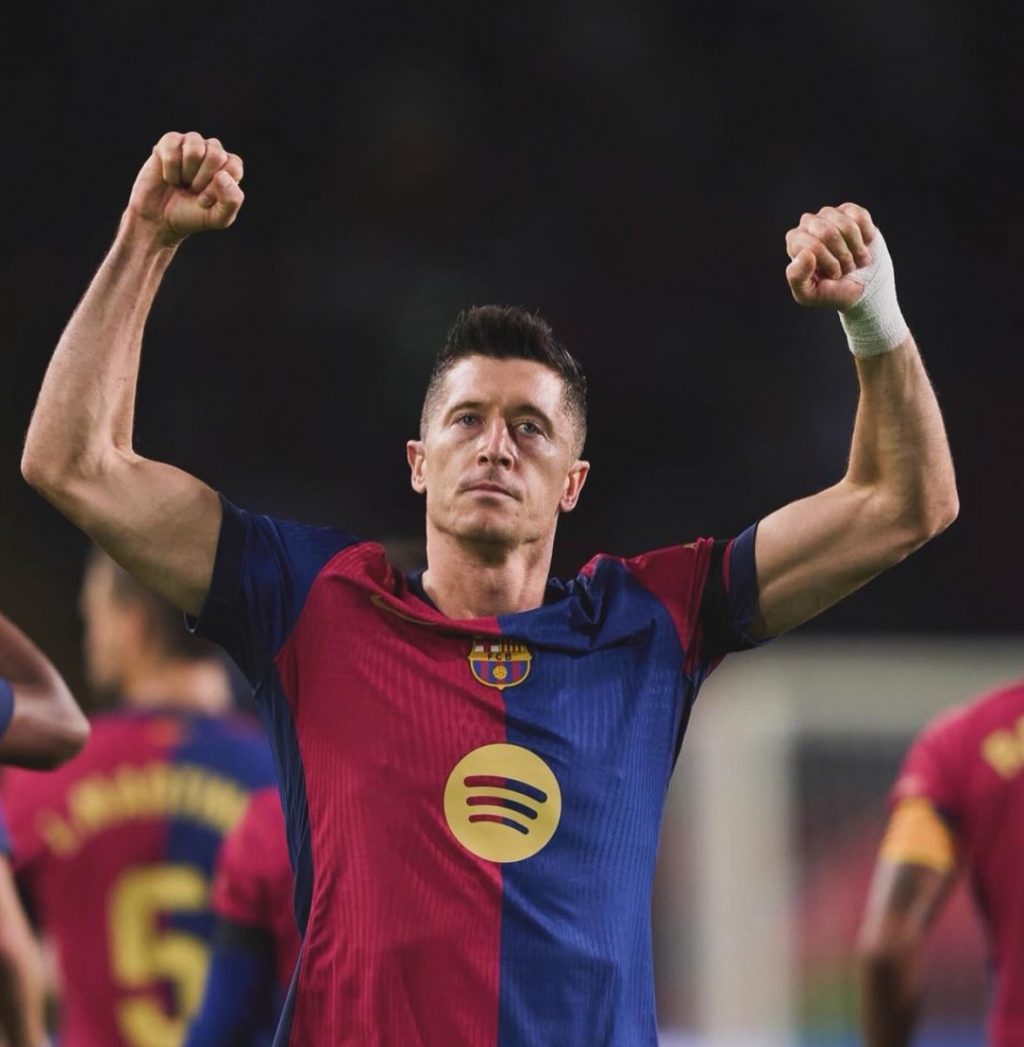 Robert Lewandowski to Extend Barcelona Contract Until 2026