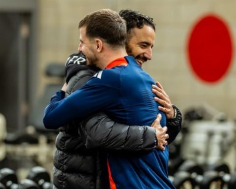 Ruben Amorim Provides Injury Update on Mason Mount and Luke Shaw