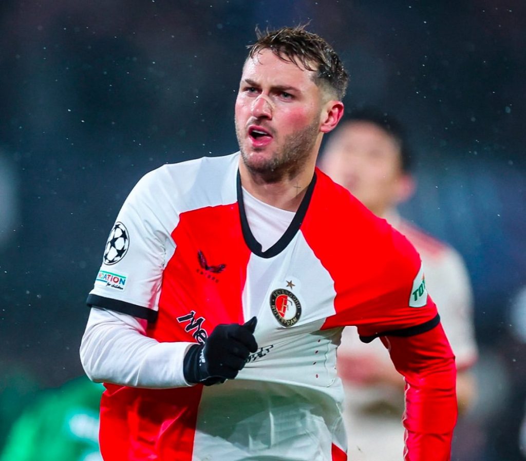 Santiago Giménez Set to Join AC Milan: Feyenoord Awaits Final Agreement