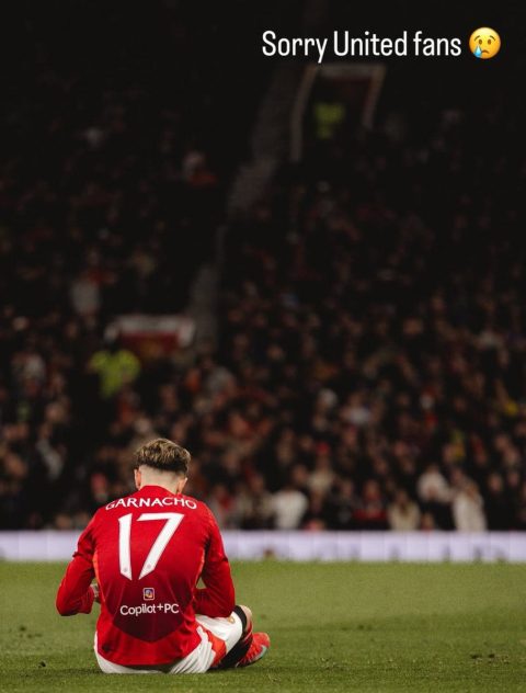 Alejandro Garnacho Expresses Regret to Manchester United Fans