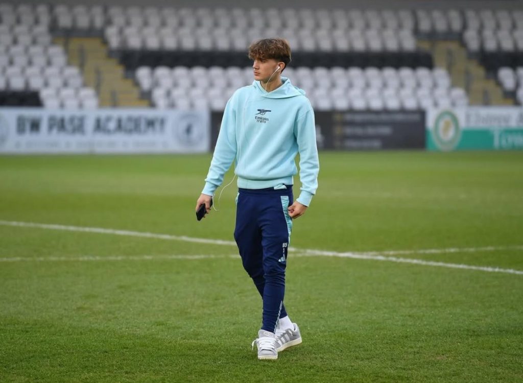 Arsenal's Young Star Max Dowman Joins First-Team Training Ahead of Chelsea Showdown