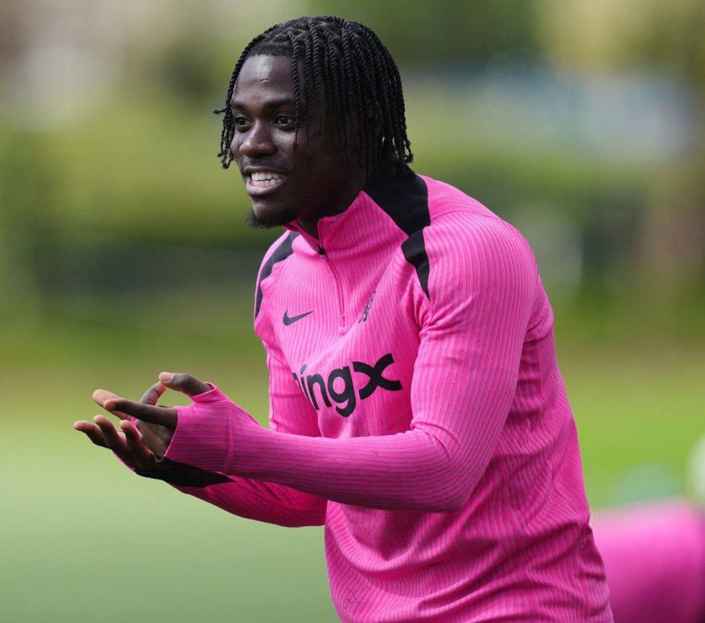 Roméo Lavia Returns to Chelsea Training Amidst High Expectations