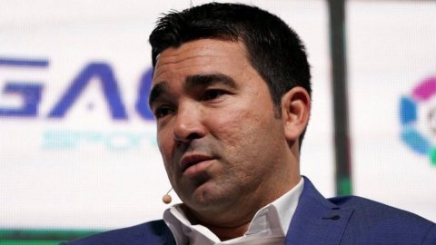 Barcelona's Goalkeeping Strategy: Deco Confirms Ter Stegen and Szczesny's Future