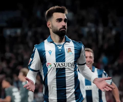 Real Sociedad Contemplates Brais Méndez's Potential Summer Exit