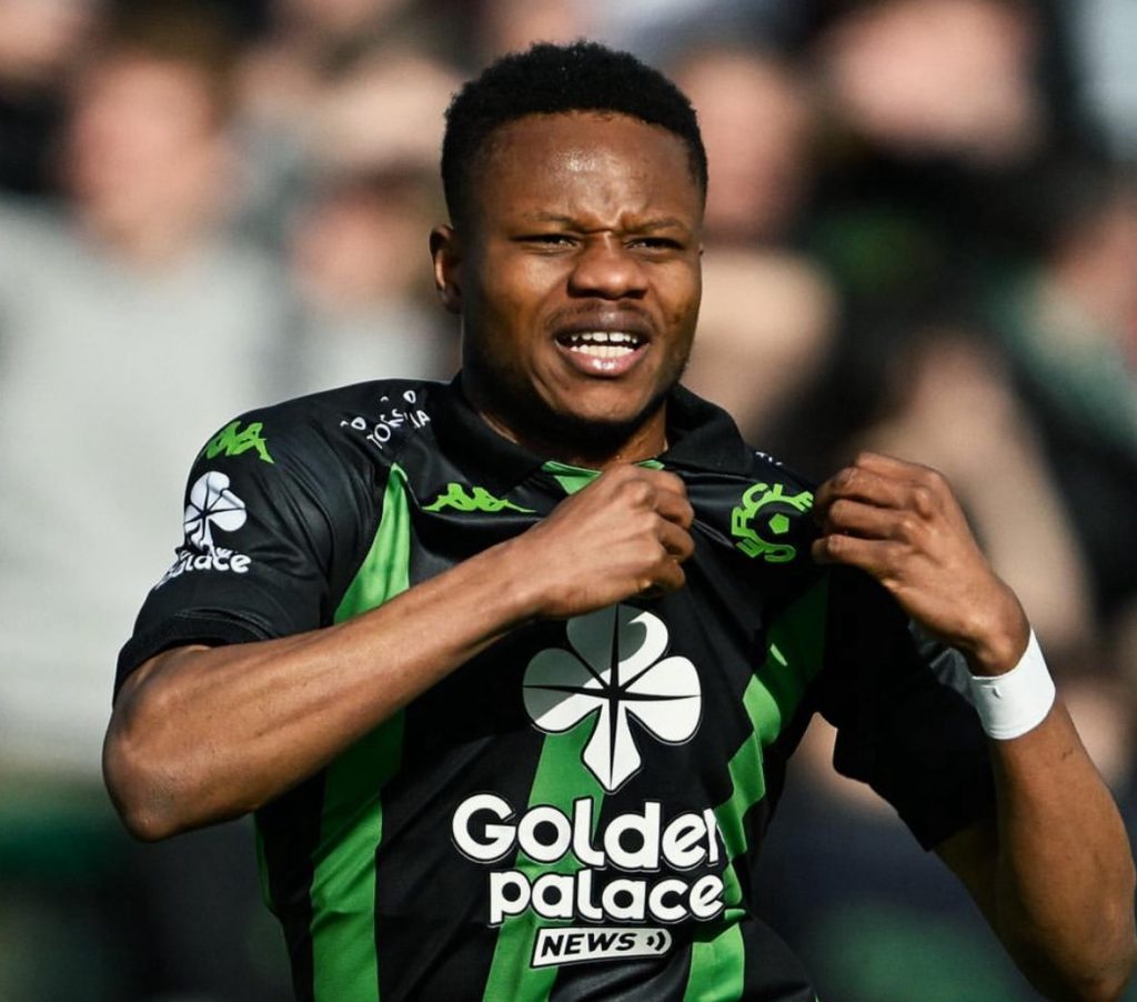 Feyenoord Eye Lawrence Agyekum Amidst Heavy Competition