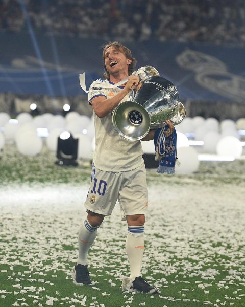 Luka Modrić’s Emotional Farewell: Real Madrid Parts Ways with Their Midfield Maestro