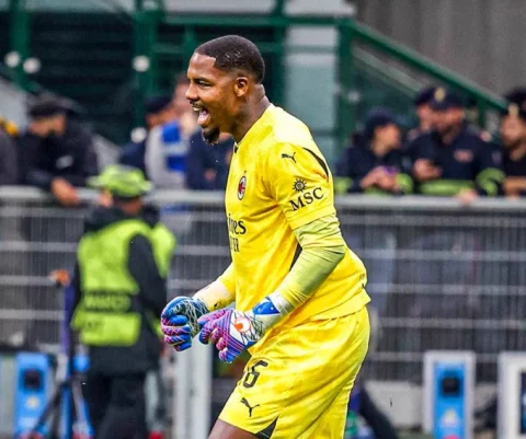 Chelsea Intensify Pursuit of Mike Maignan as Transfer Deadline Looms