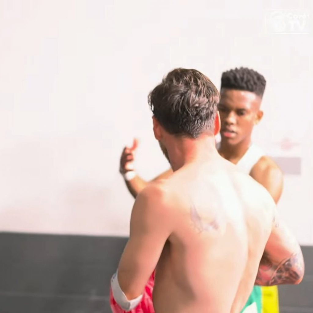 Leo Messi and Willian Estêvão Make Headlines by Swapping Shirts at Half Time