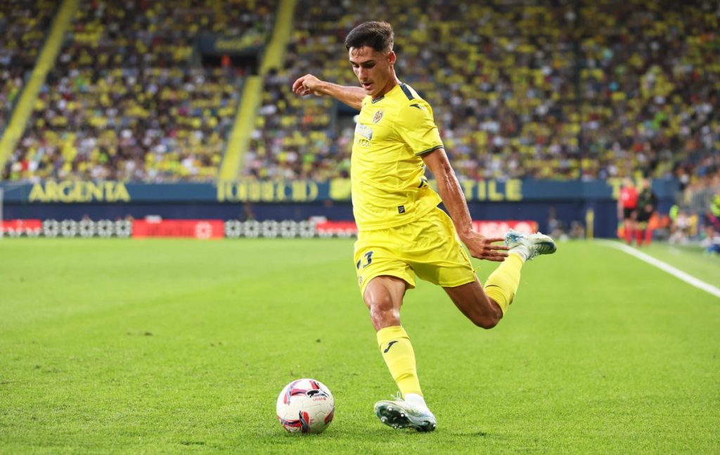 Premier League Clubs Eye Villarreal's Sergi Cardona Amidst €15m Release Clause