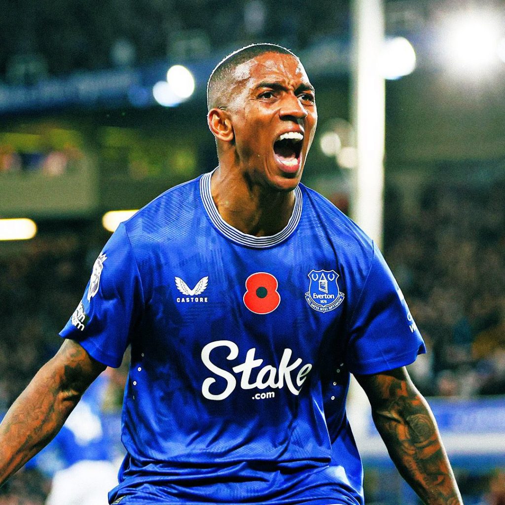Ashley Young Signs One-Year Deal with Ipswich Town