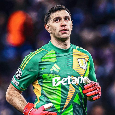 Aston Villa Rejects Manchester United's Loan Proposal for Dibu Martínez