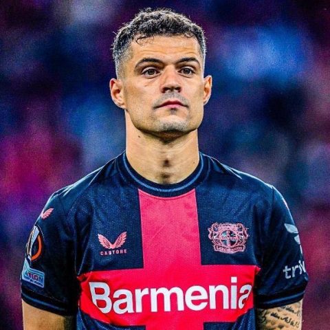 Erik ten Hag Dismisses Xhaka Transfer Rumours, Firm on Player's Future at Bayer Leverkusen