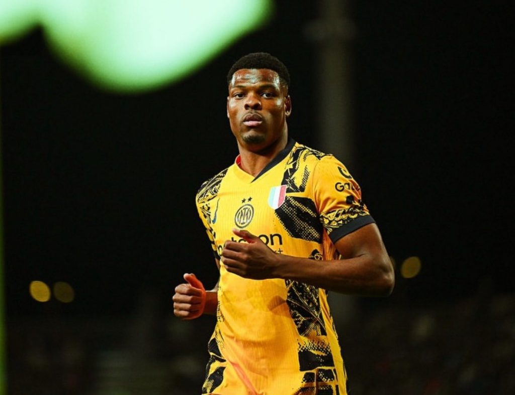 Inter Milan Denies Barcelona's Approach for Denzel Dumfries Amid Expiring Release Clause