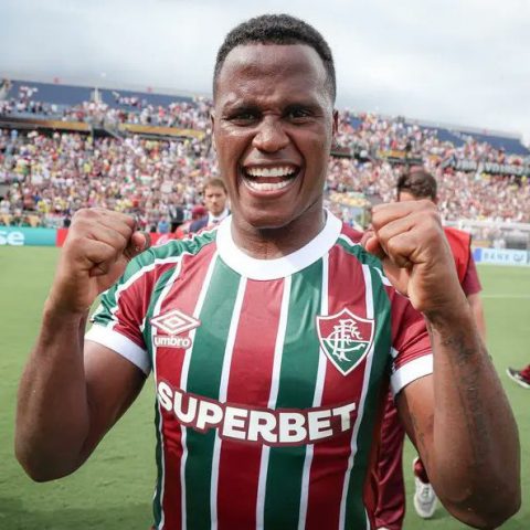 Wolves Secure New Signing: Jhon Arias Agrees Deal with Fluminense