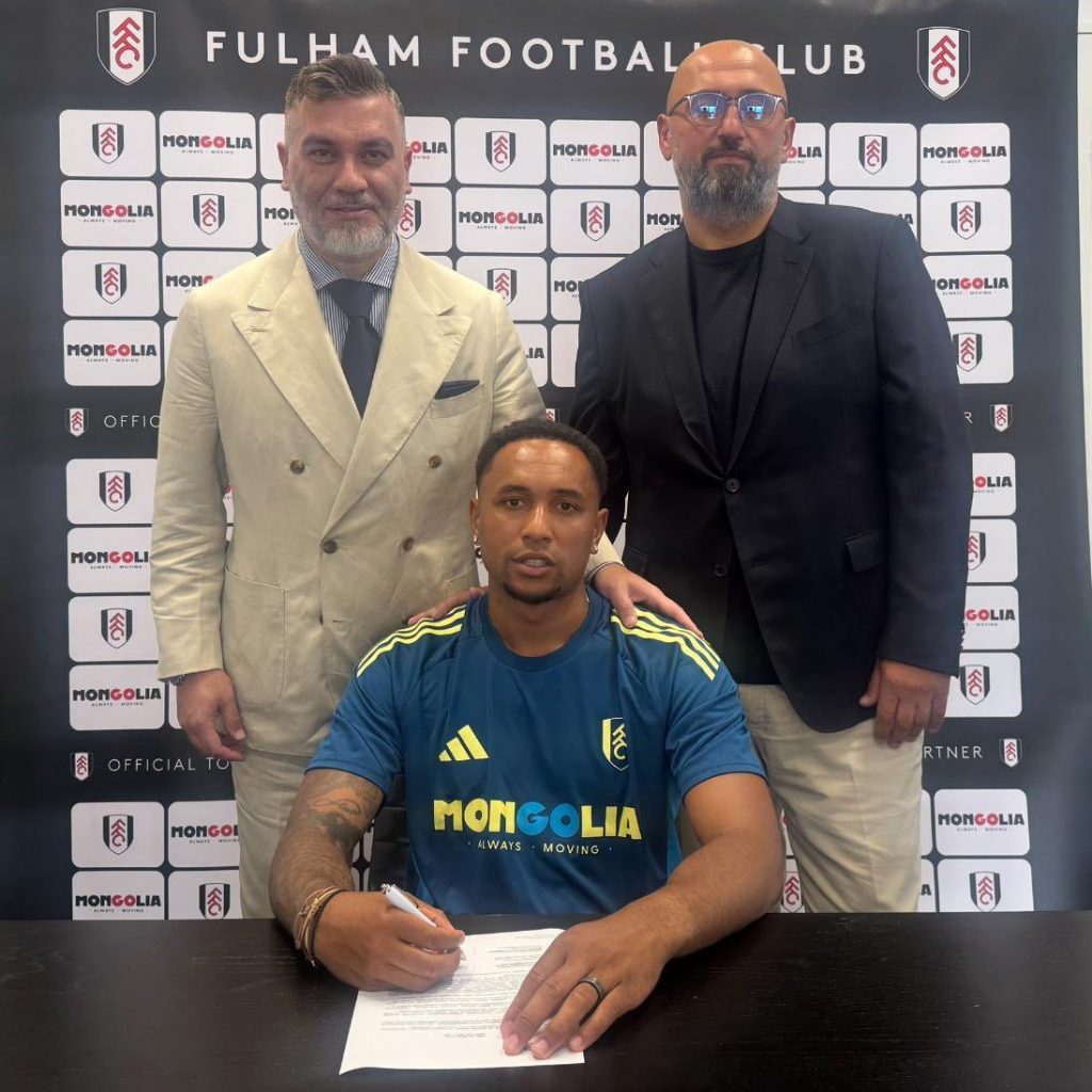 Kenny Tete Signs New Contract with Fulham
