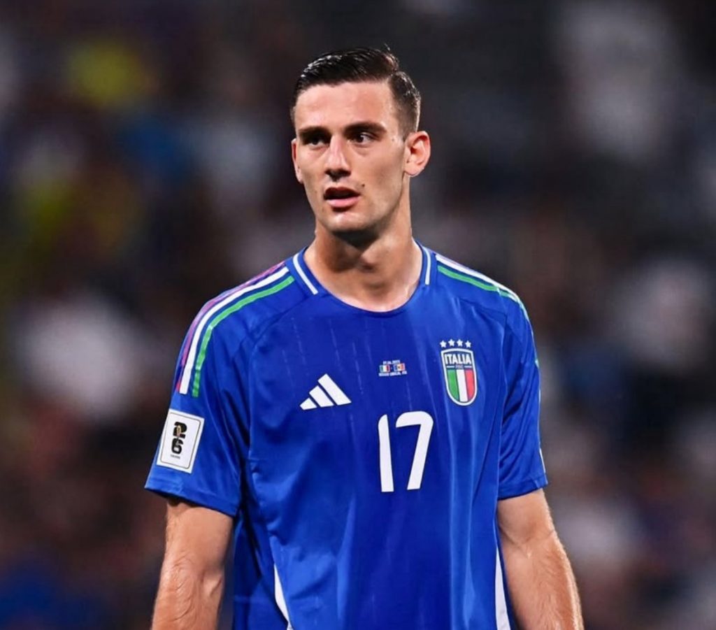 Napoli Makes Strategic Bid for Lorenzo Lucca Amidst Advanced Talks