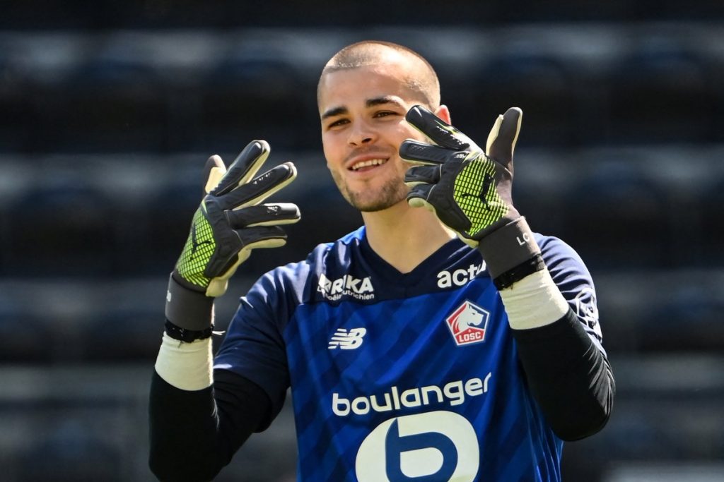 PSG Moves to Sign Lucas Chevalier Amid Uncertainty with Donnarumma