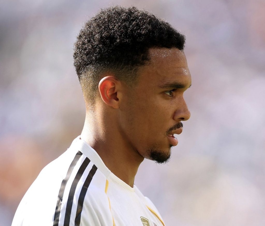 Trent Alexander-Arnold Setback Boosts Fede Valverde's Right-Back Role in Real Madrid’s Clash Against PSG