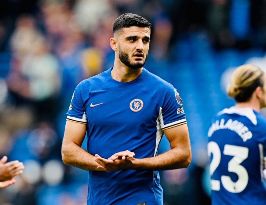 Armando Broja Set to Depart Chelsea for Burnley
