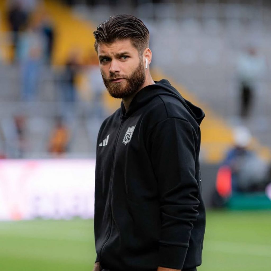 Duje Caleta-Car Set to Join Real Sociedad on Loan with Buy Option